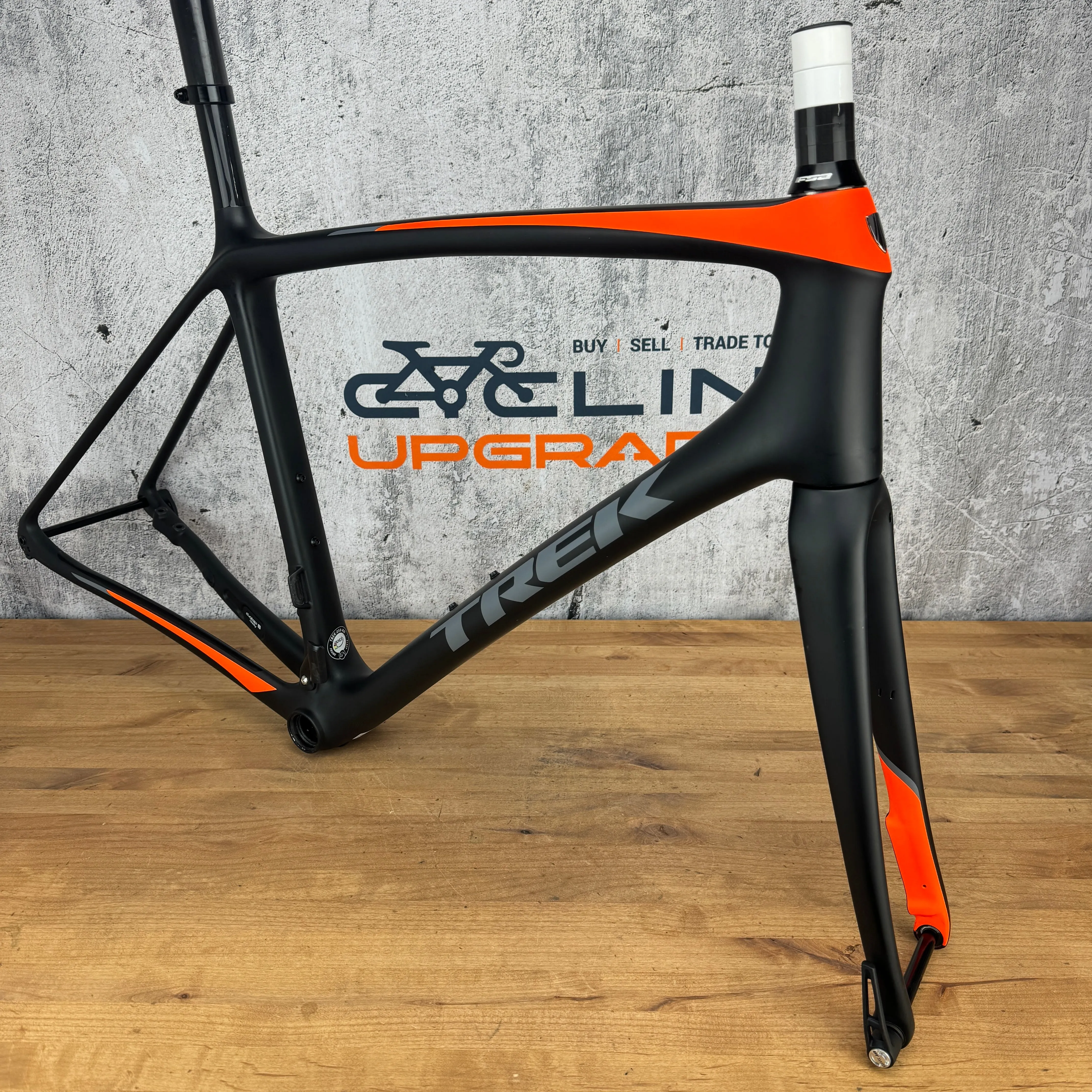 2019 Trek Emonda SLR 56cm Carbon Disc Brake Frameset 700c 1518g