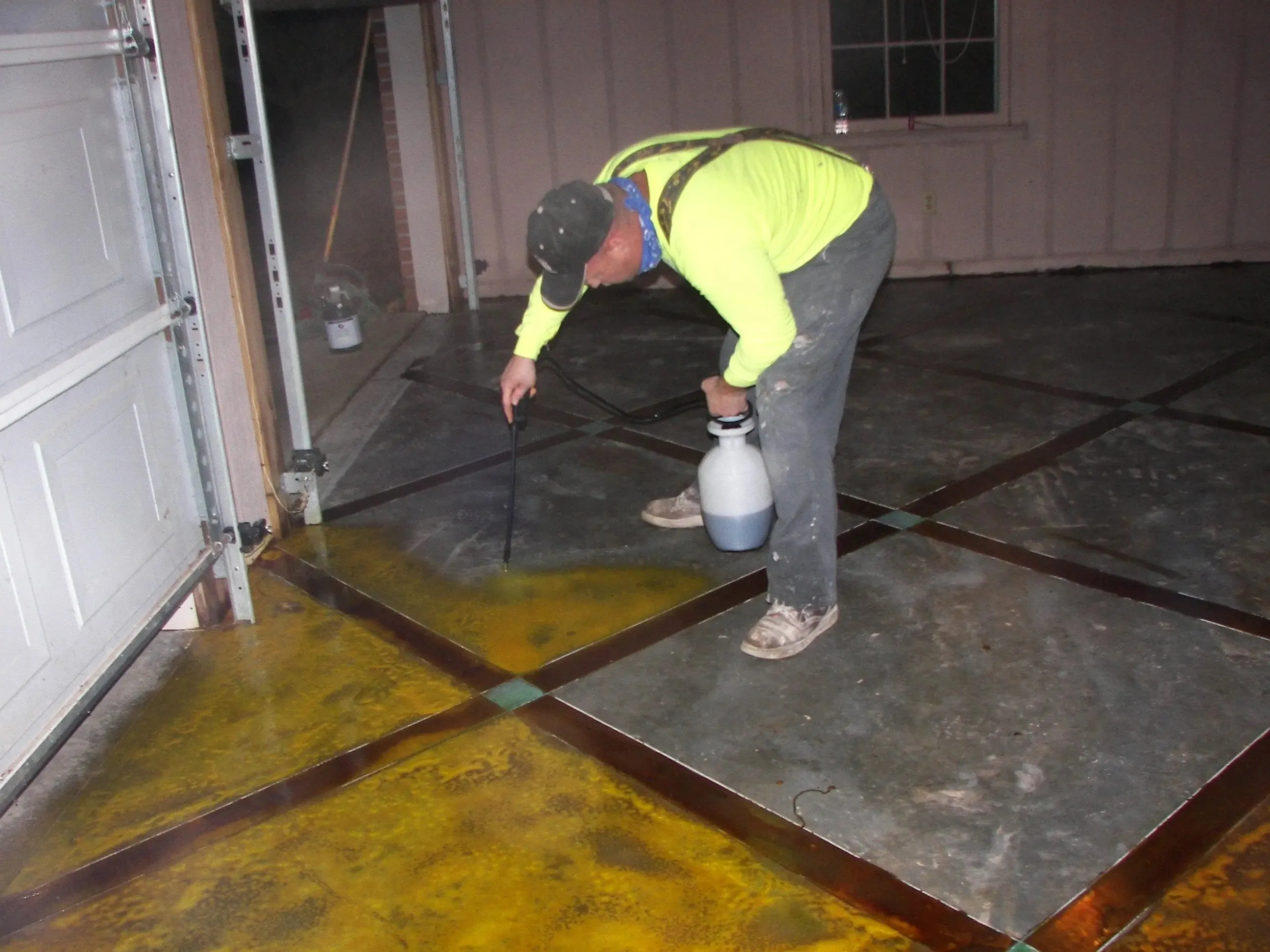 Acid Stain for Concrete - Tru Tint