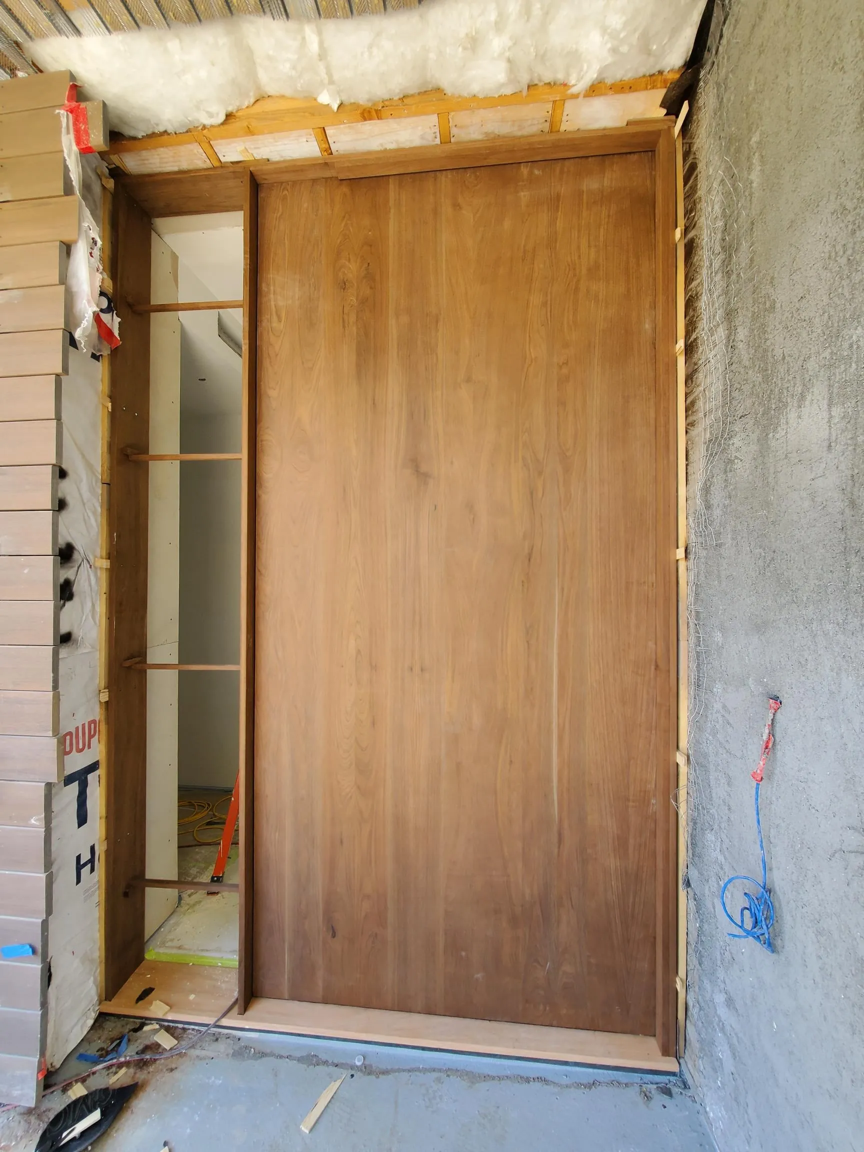 Callista - Exterior Modern Solid Wood Pivot Door