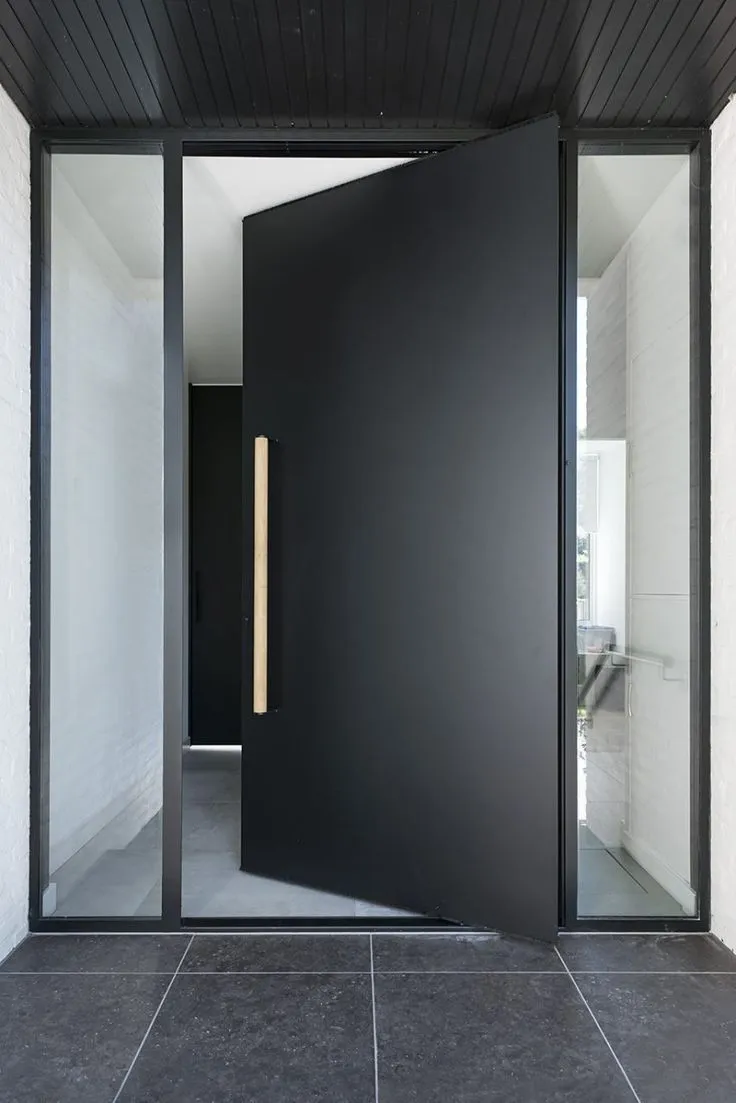 Callista - Exterior Modern Solid Wood Pivot Door