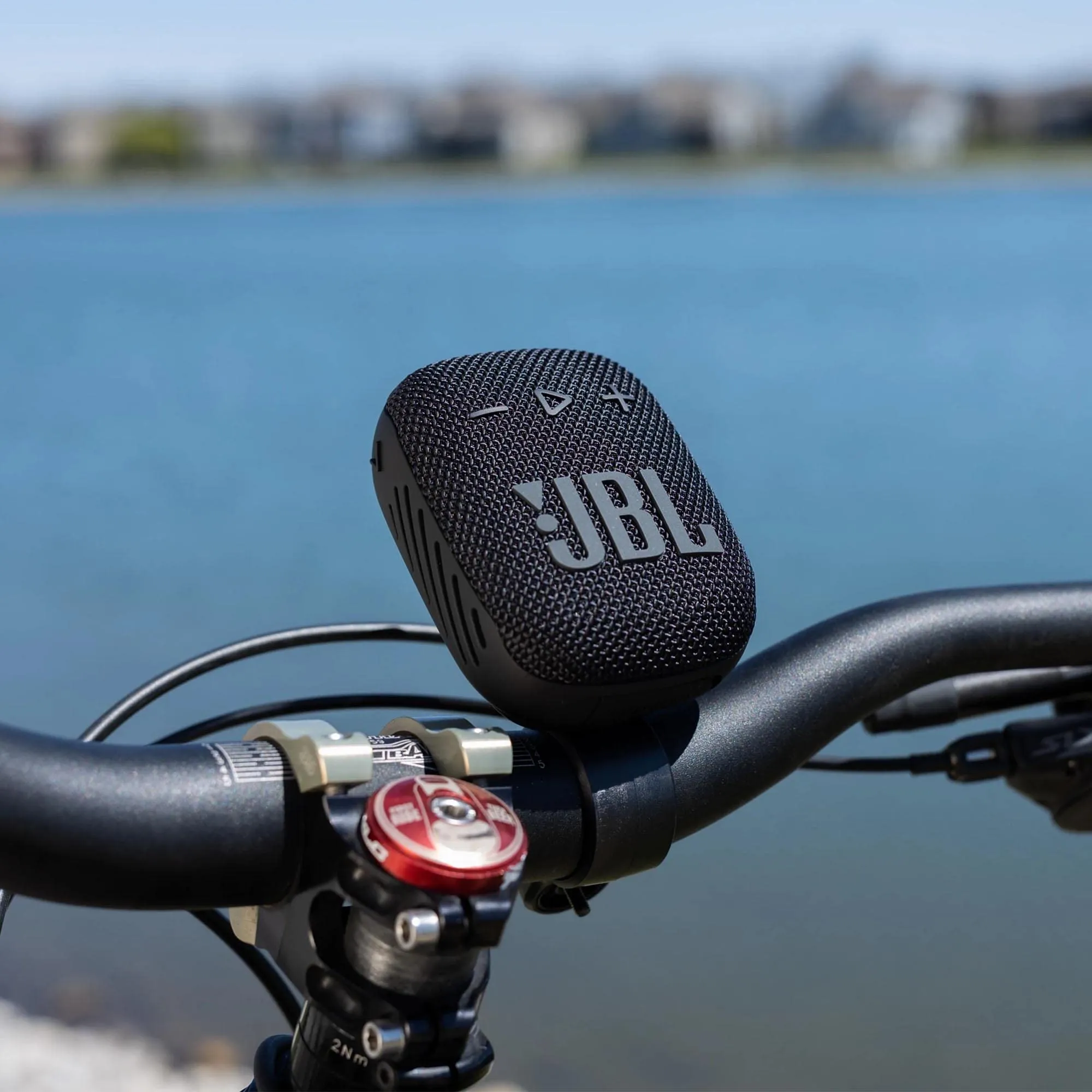 JBL Wind 3 FM Bluetooth Handlebar Speaker