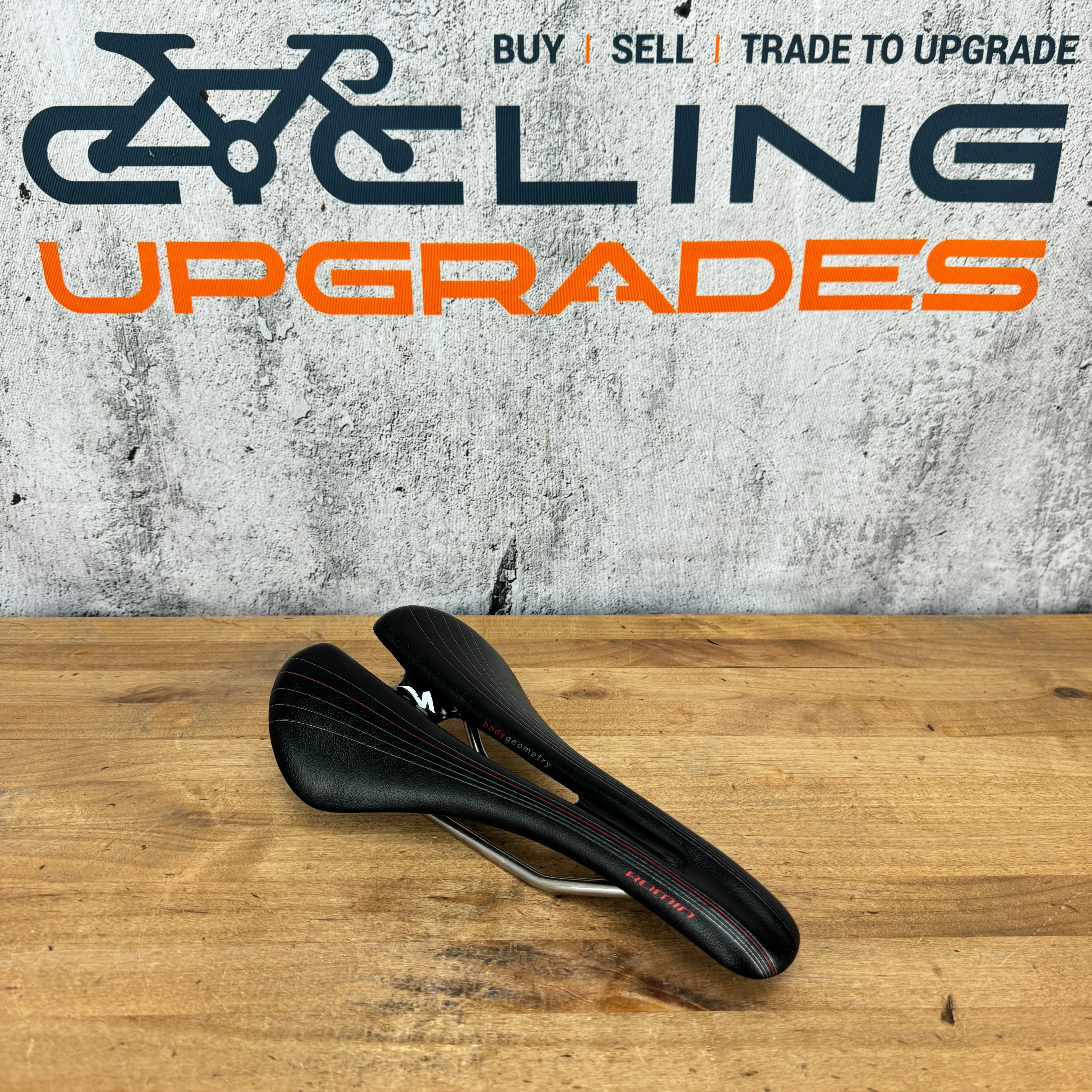 Low Mile! Specialized Romin 143mm 7x7mm Titanium Rails Bike Saddle 209g