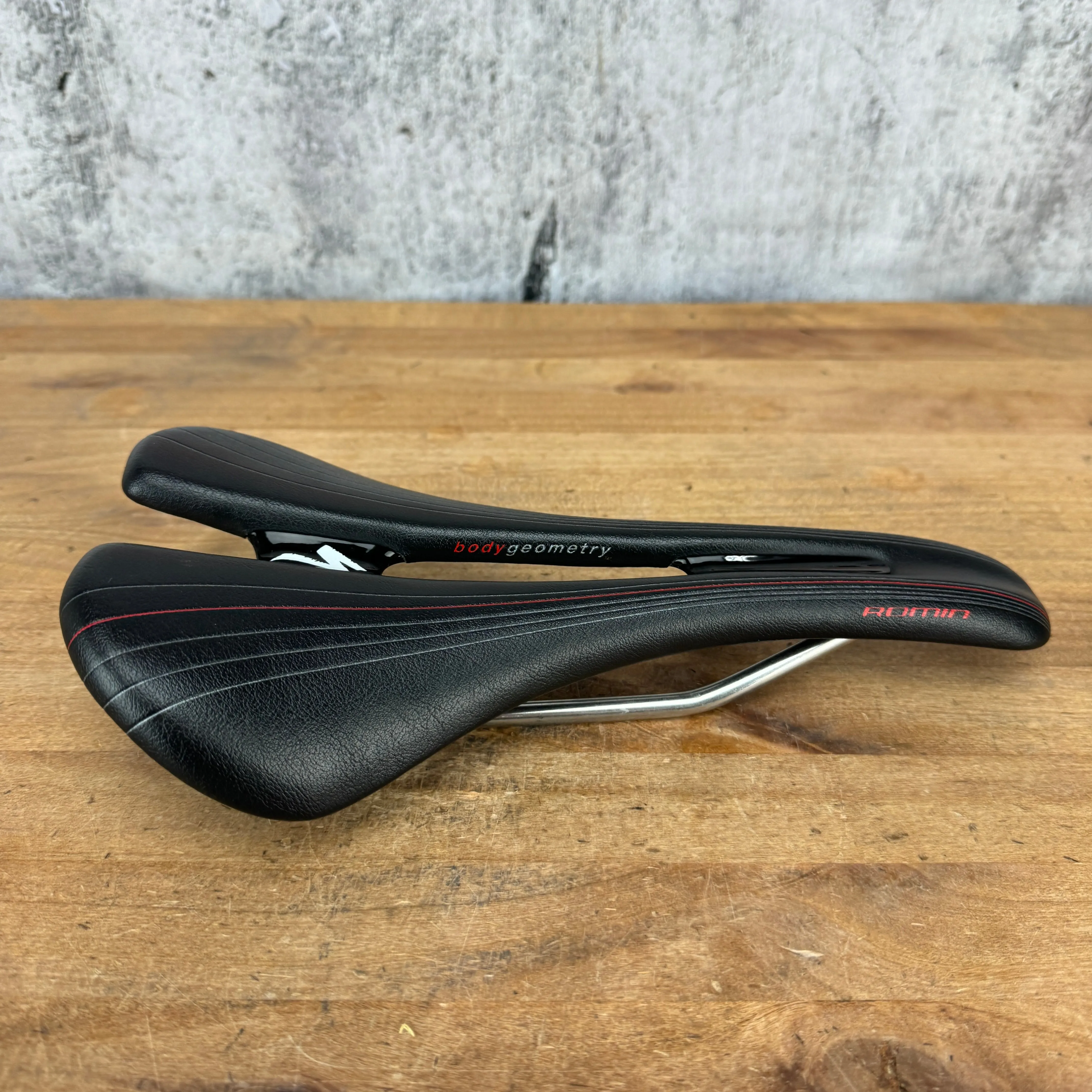 Low Mile! Specialized Romin 143mm 7x7mm Titanium Rails Bike Saddle 209g